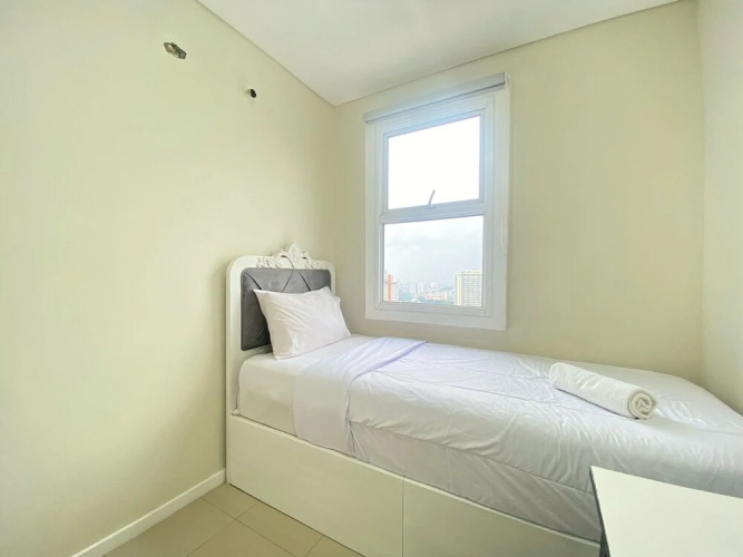 Spacious 2Br Apartment At Parahyangan Residence