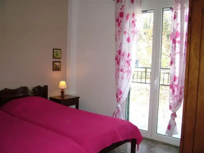 Serres Apartments