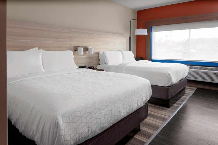Quadruple Suite