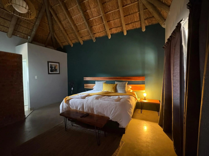 Klein Karoo Game Lodge
