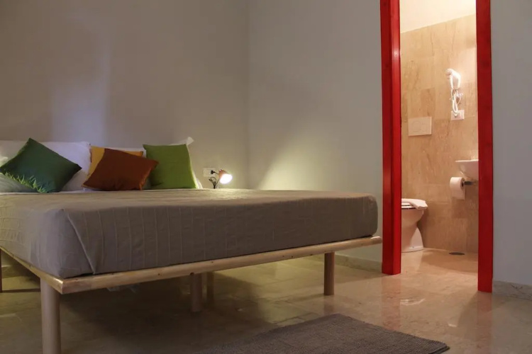 Roma Art Rooms