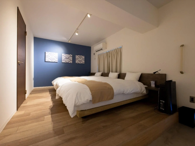 Standard Triple room