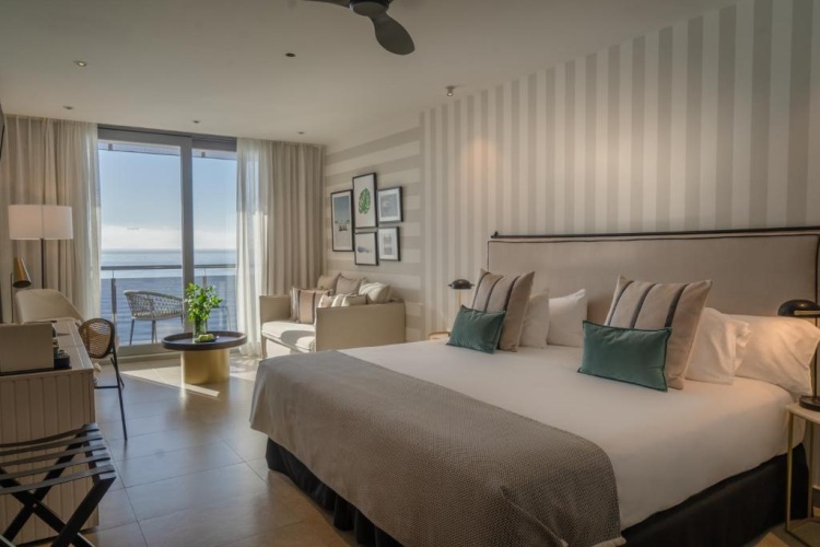 Superior Twin room with sea view