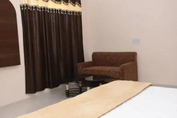 Hotel PoshLux