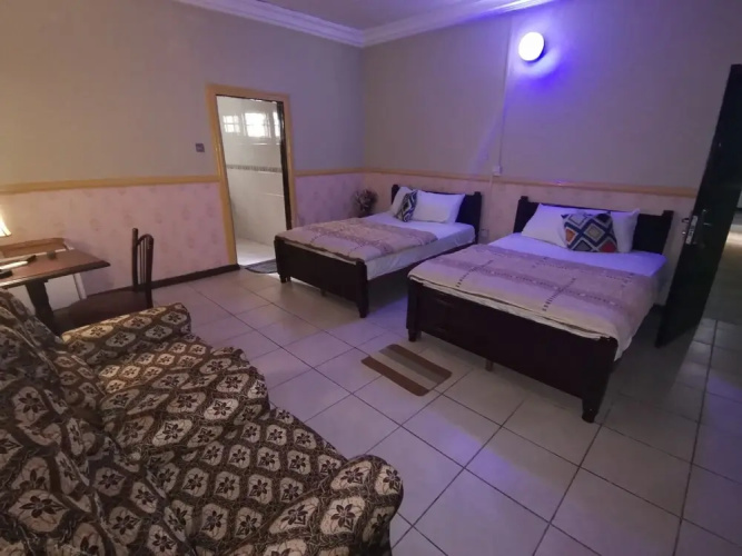 Airport Side Hotel