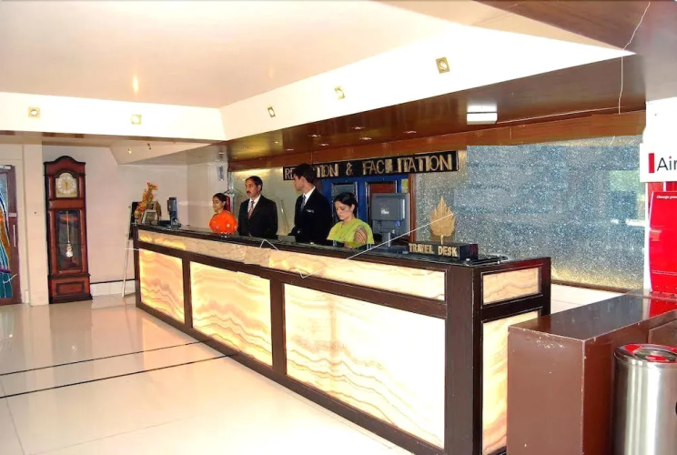 ADB Rooms Hotel Silver Star