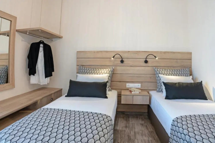 2 Bedrooms Apartment