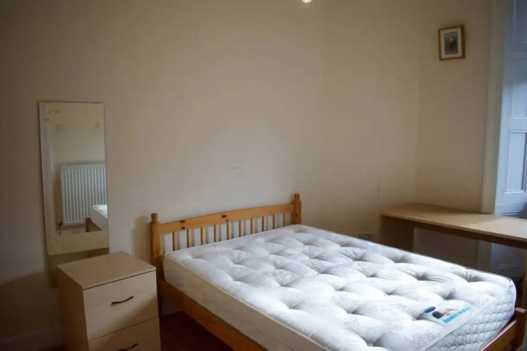 Traditional 2 Bedroom Apartment