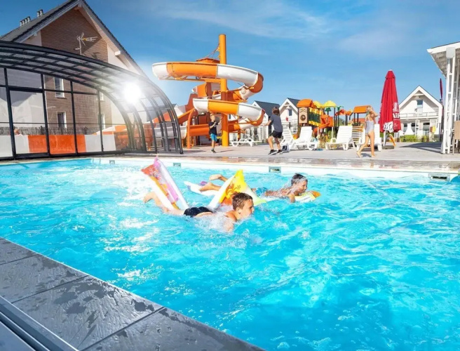 Luxury Holiday Homes, Swimming Pool, Sarbinowo