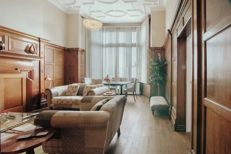 Outstanding Massive Apartment With Character