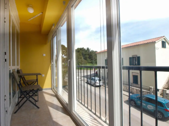Apartment 1592