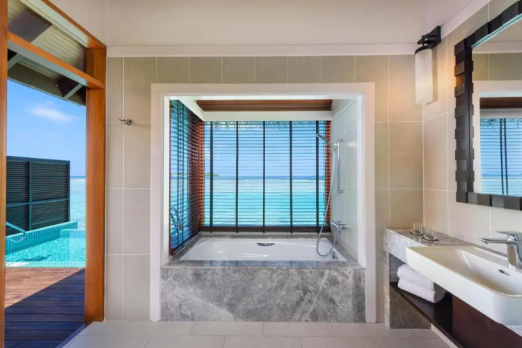 Sheraton Maldives Full Moon Resort & Spa photo 12