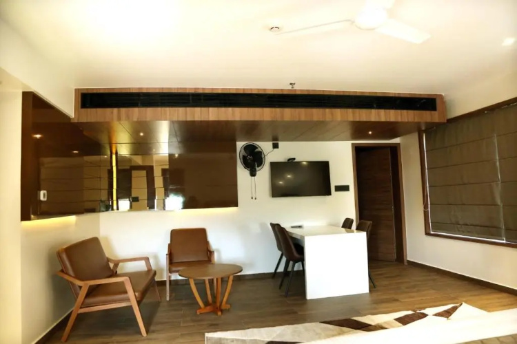 Crystal Suites