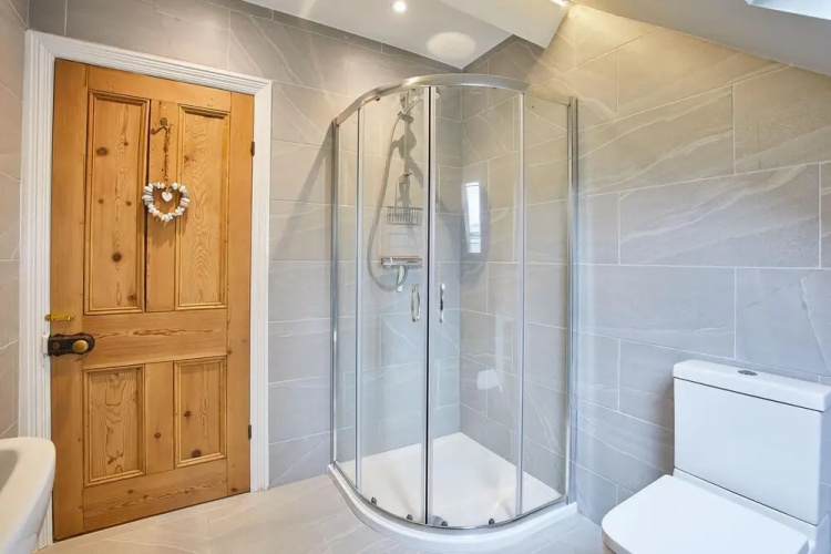Host Stay Oakwood