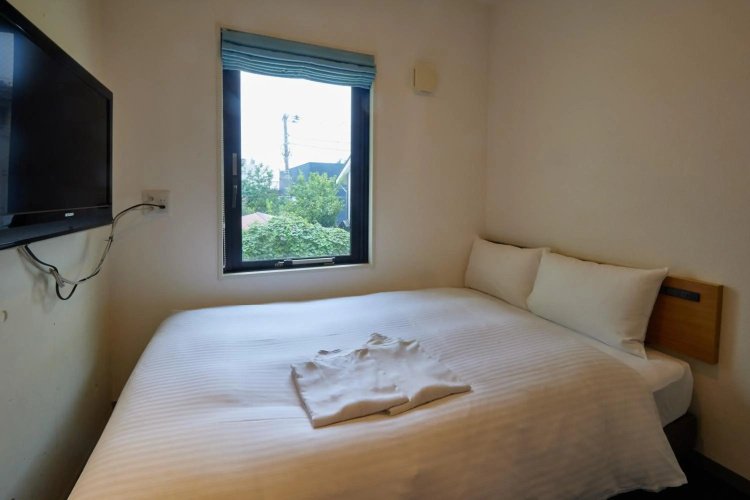8Hotel