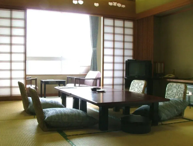 Enakyo Grand Hotel