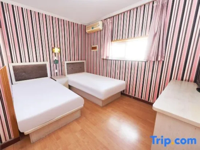 Premium Twin room