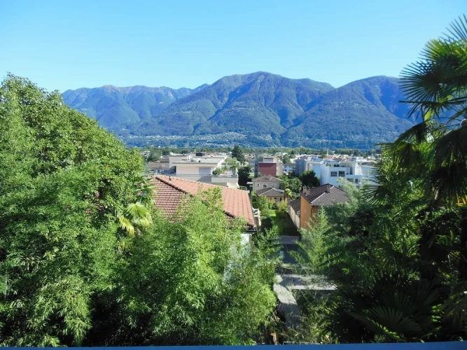 2 Bedrooms Apartment with lake view