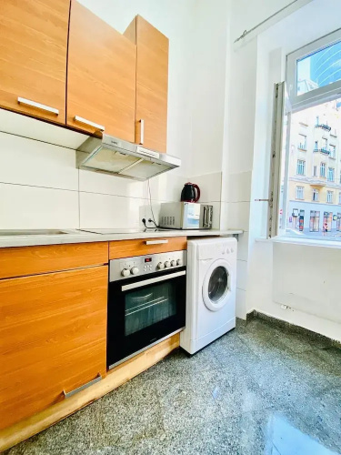 Cozy 1BR Apartment Near Danube River