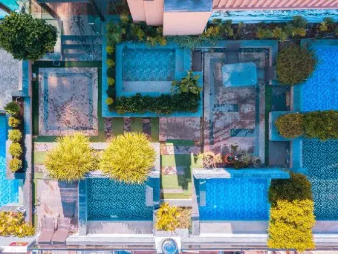 Golden Hotel