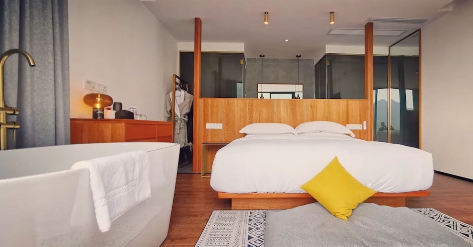 Premier Double room with view