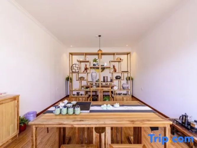 Wutong Suxia Guesthouse