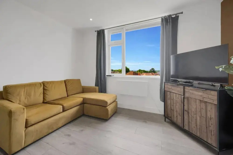 Stylish Modern Apartment - Free Parking - W