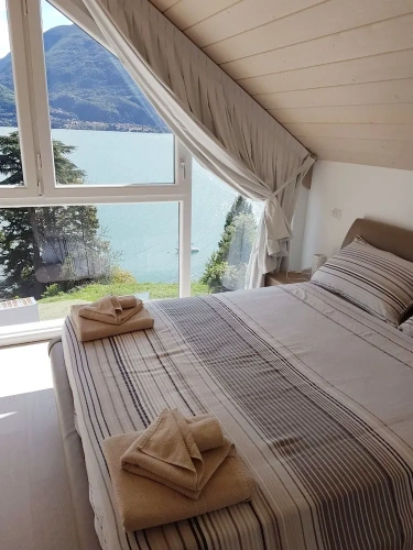 2 Bedrooms Attic Apartment