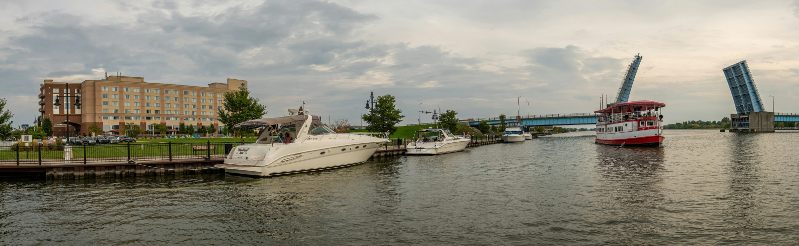 DoubleTree by Hilton Hotel Bay City - Riverfront photo 31