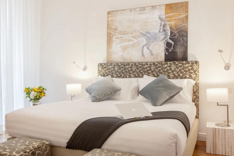504 Corso Suites