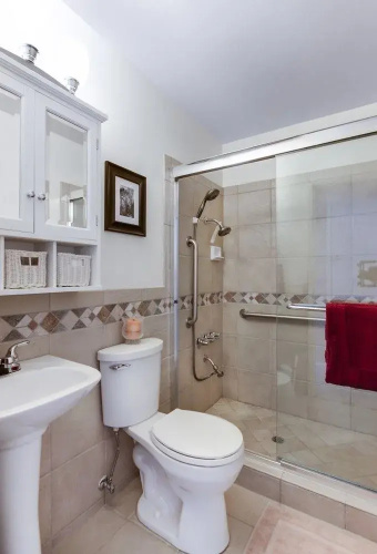 2BR Fabulous Palm Desert Condo by RedAwning