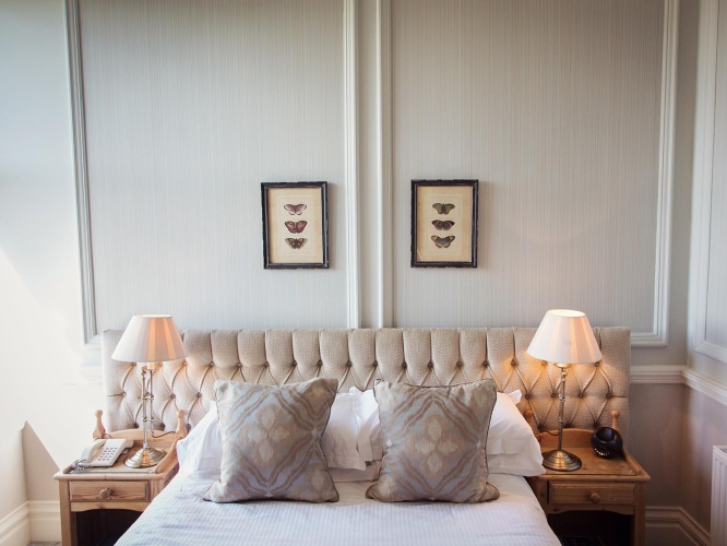 Standard Double room with lake view