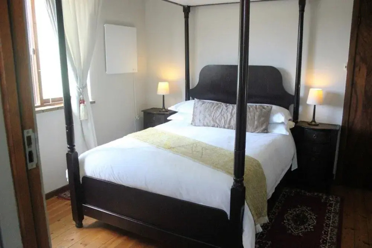 41 on Cedar Bed and Breakfast