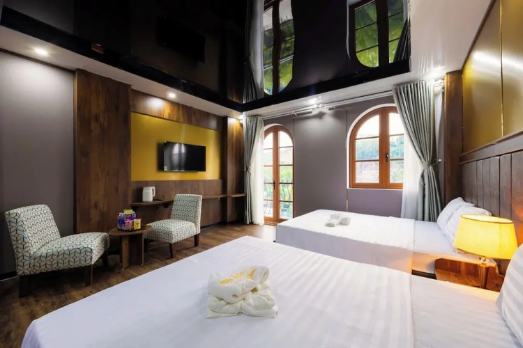 Deluxe Family room