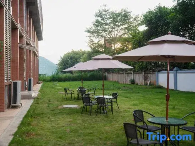IPleaShare Hotel