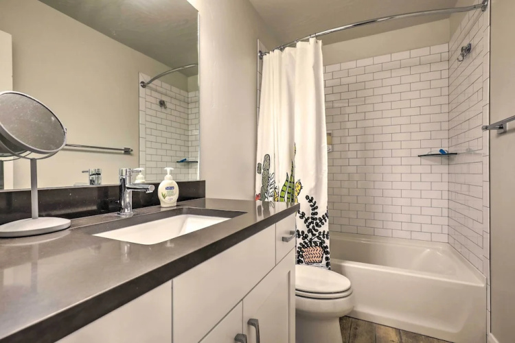St George Area Townhome w/ Patio + Pool Access