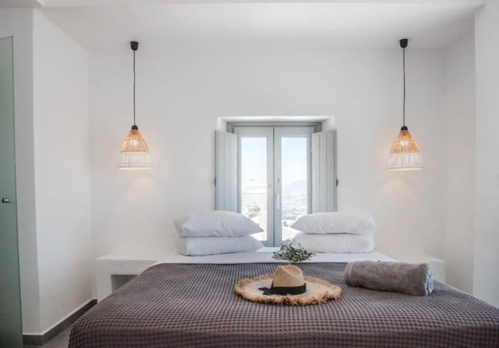 Deluxe Suite with mountain view