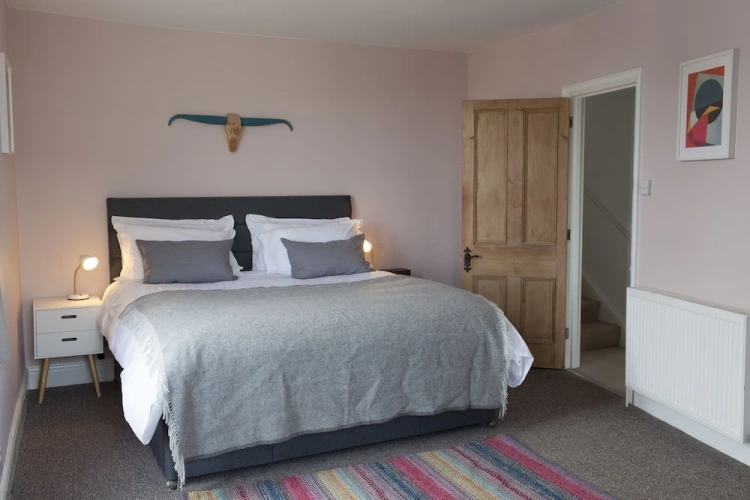 3 Bedrooms Cottage