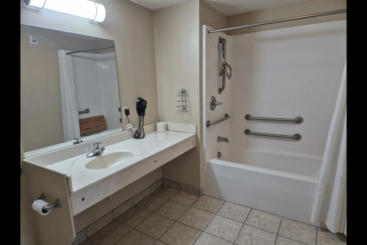 General Bragg Inn & Suites Chickamauga