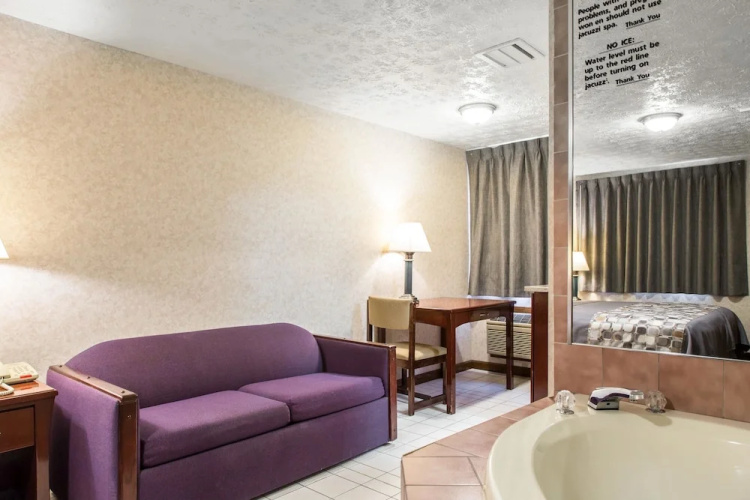 Rodeway Inn
