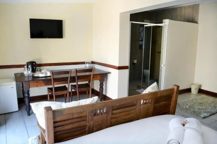 4 Bedrooms Standard room