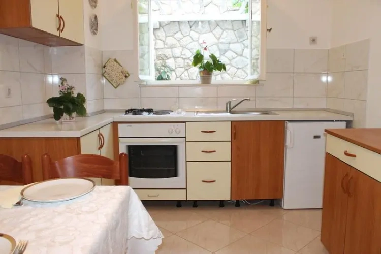 2 Bedrooms Quadruple Apartment
