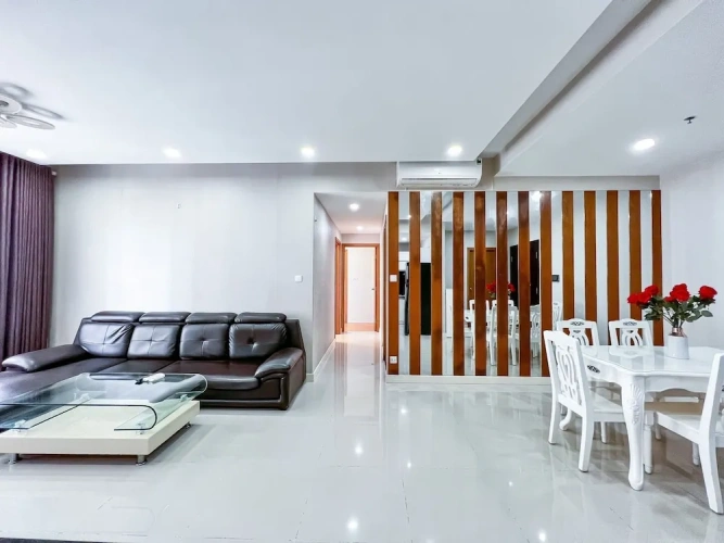 Quadruple Apartment