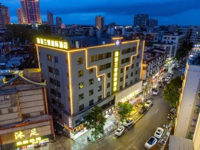 Ausland International Hotel