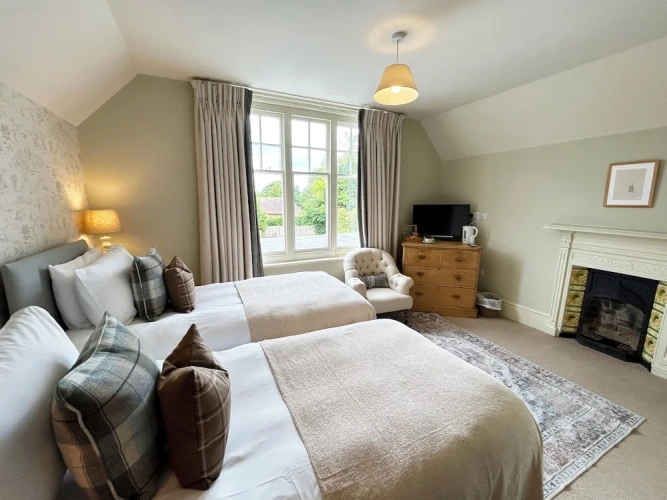 Standard Twin room