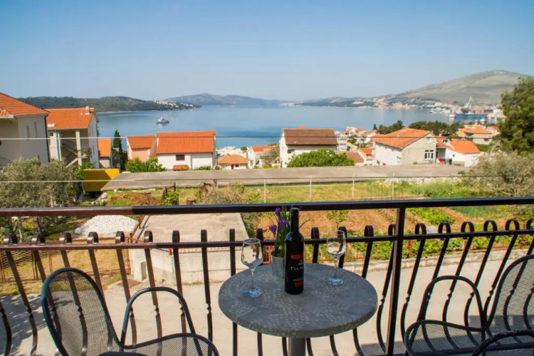 Apartmani Island