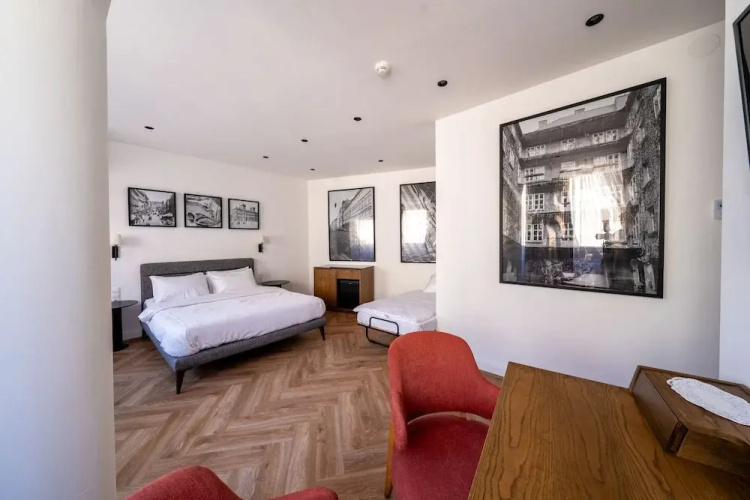 Kent Hotel Domenig