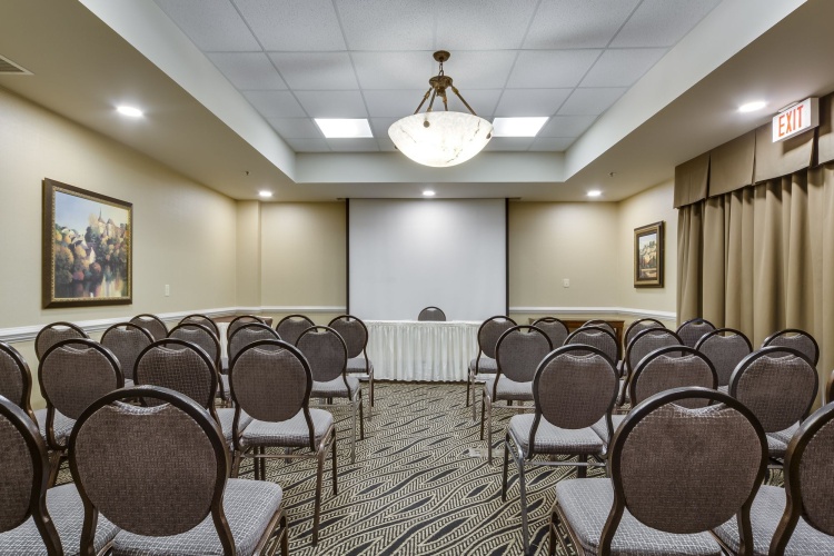 Monte Carlo Inn - Vaughan Suites photo 15