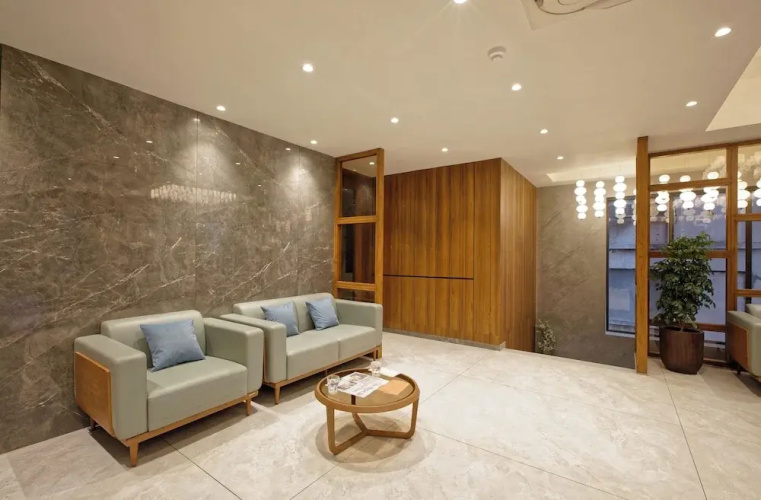 Hotel Plenteous Inn