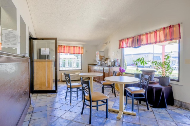 Cozy Garden Inn By Oyo Hwy 40 Richmond photo 19